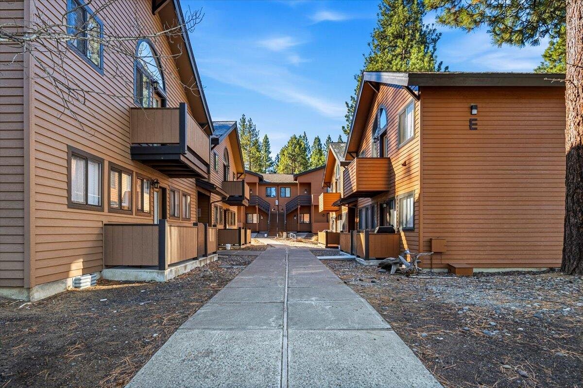 56856 Enterprise Drive, # E4 — Sunriver, OR