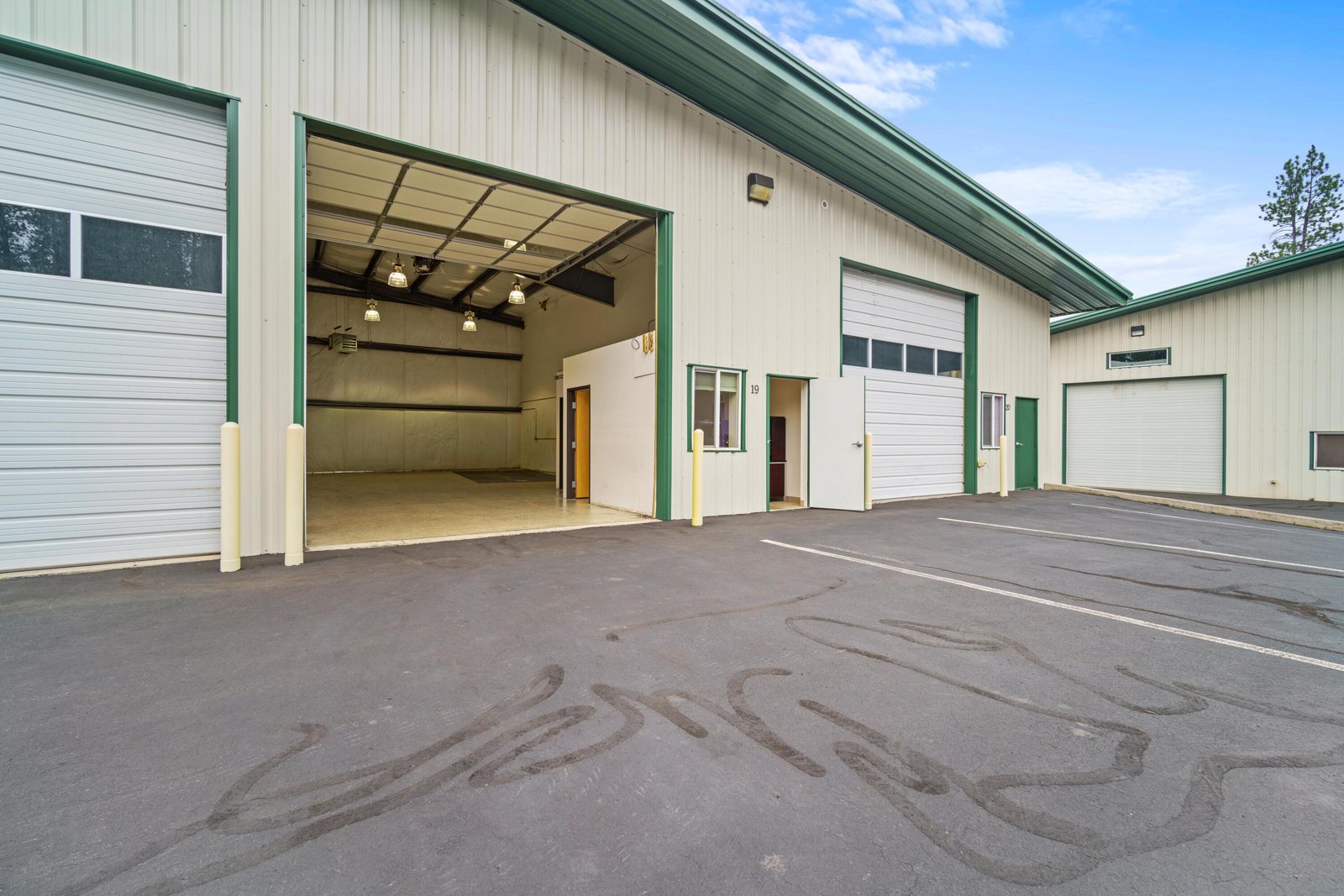 56866 Enterprise Drive, 19 photo 3
