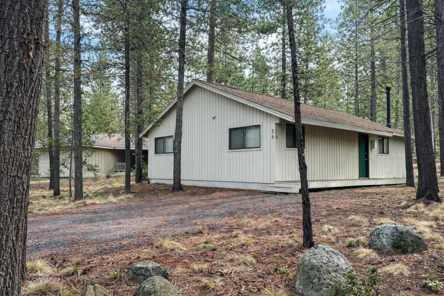 57048 Deer Lane photo 2