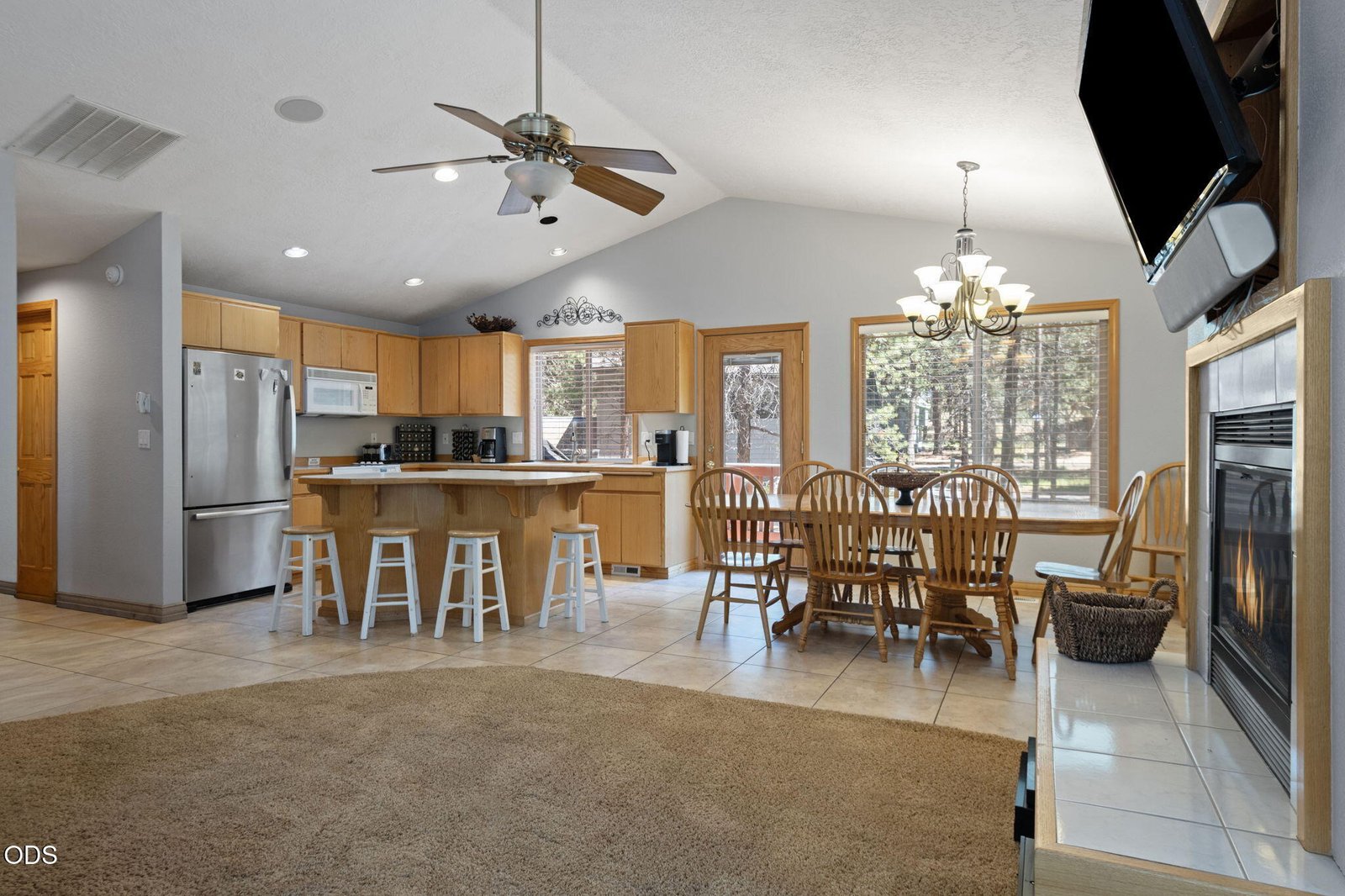 57158 Killdeer Lane, 1 photo 5
