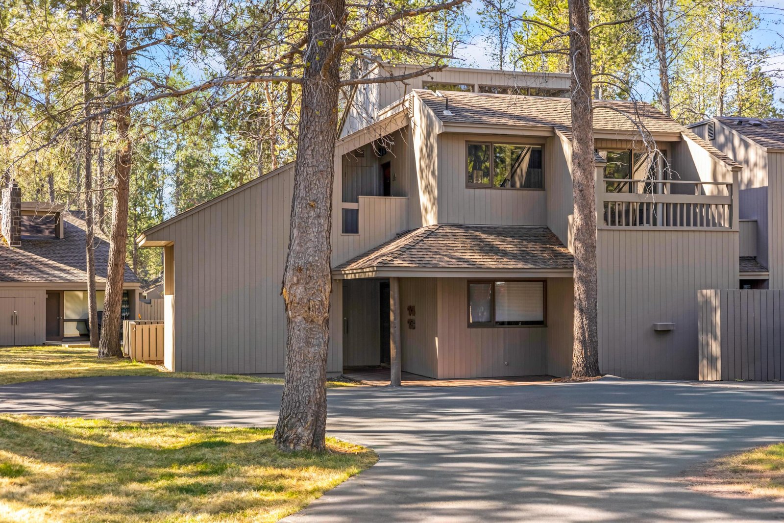 57214 Island Road, #14 — Sunriver, OR