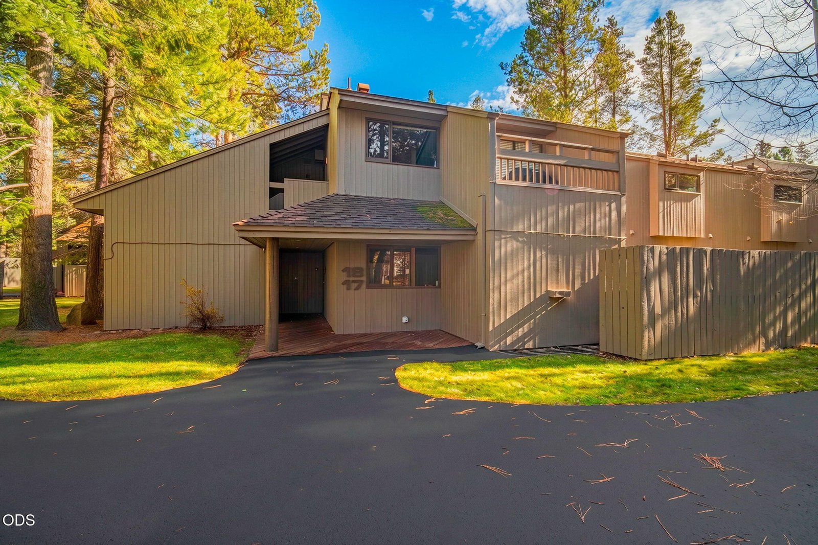 57218 Island Road, 18 — Sunriver, OR
