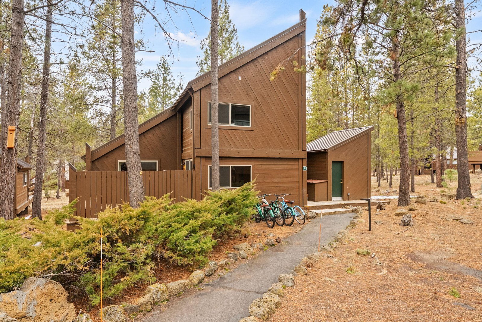 57377 Overlook Road — Sunriver, OR