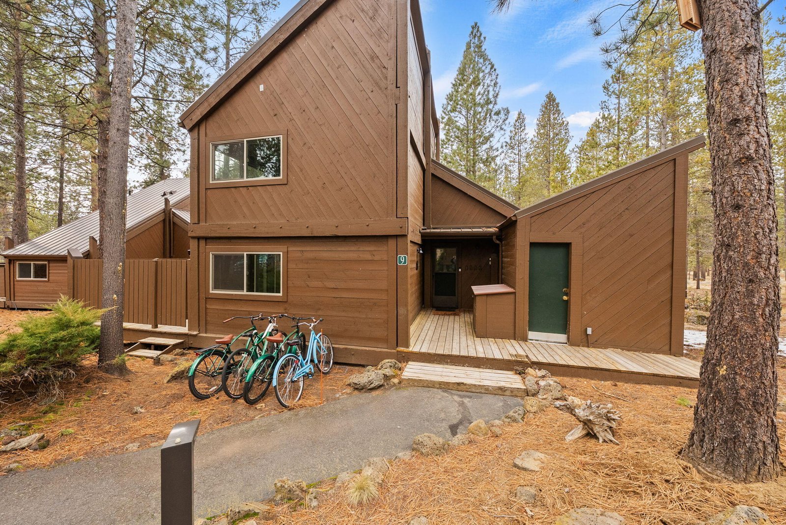 57377 Overlook Road photo 2