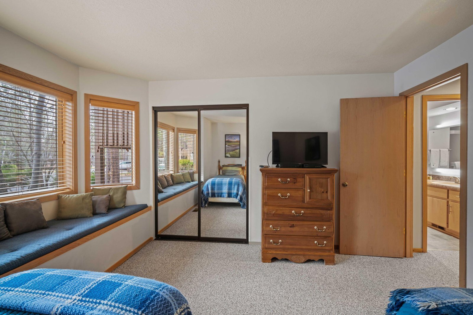 57383 Beaver Ridge Loop, 35D photo 5