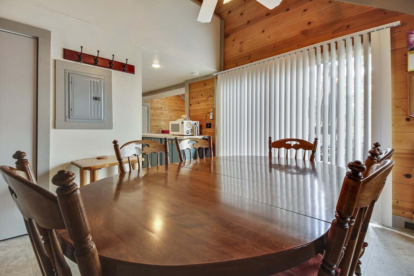 57397 Overlook Road photo 5