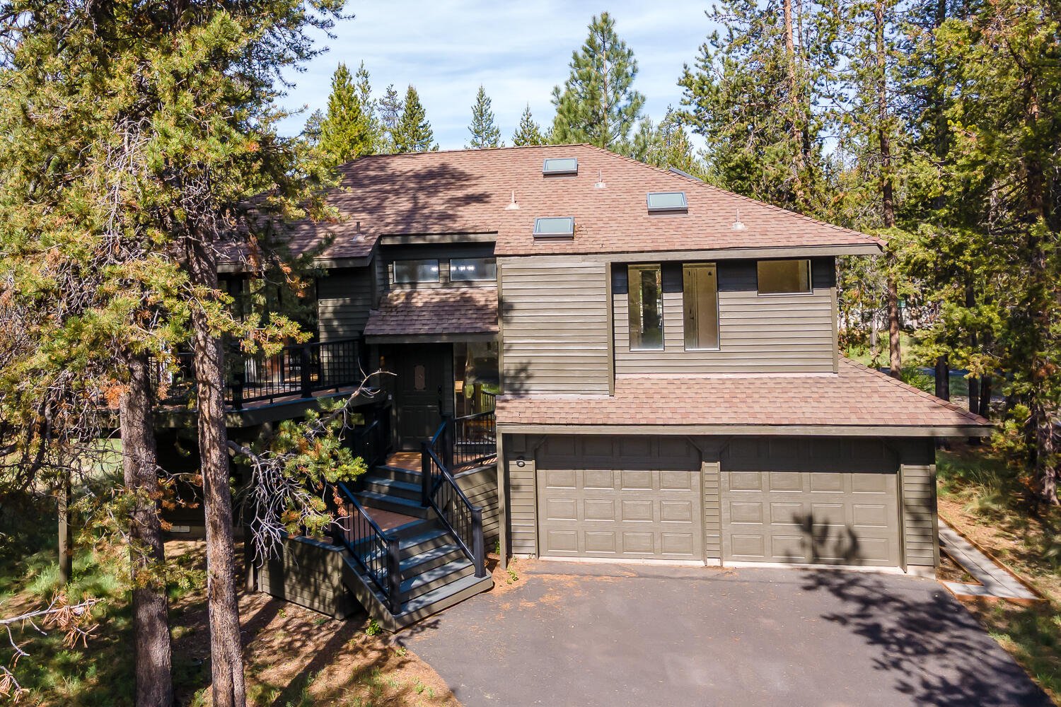 57611 Rocky Mountain Lane, 6 — Sunriver, OR