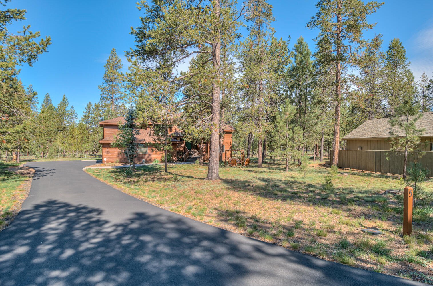 57665 Aspen Lane photo 4