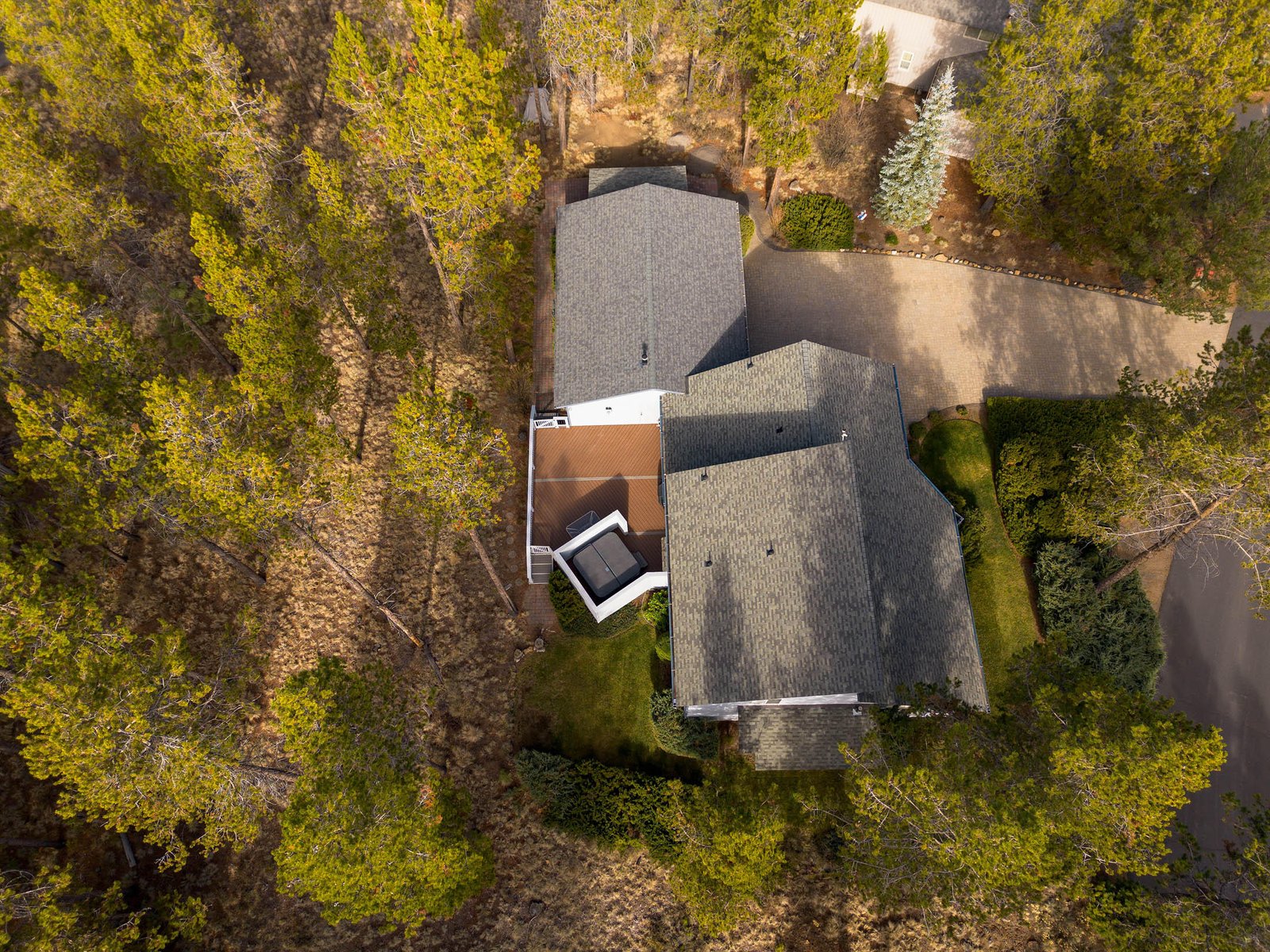 57817 Mt Adams Lane, 12 photo 5