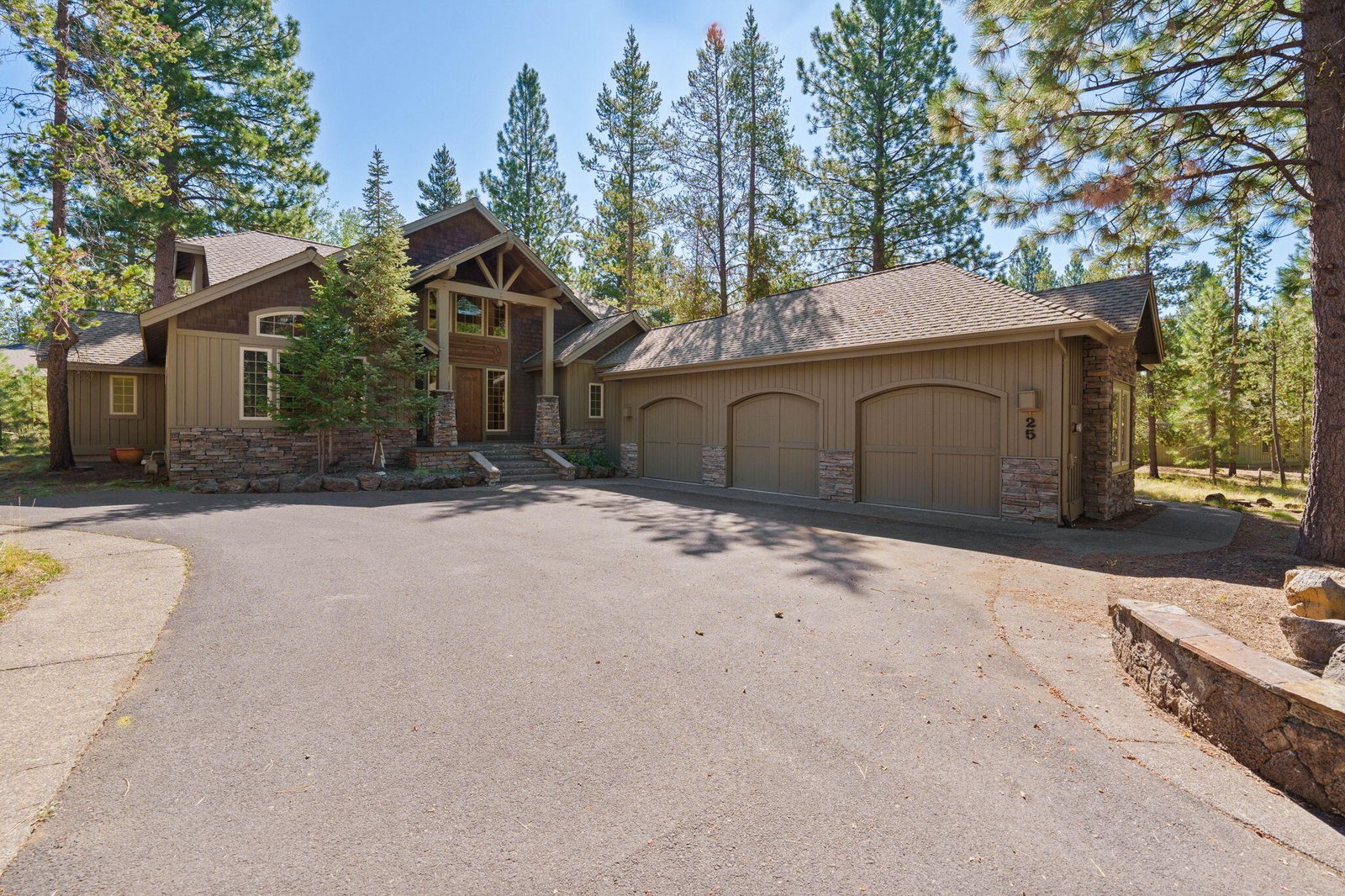 58026 Kinglet Road photo 2