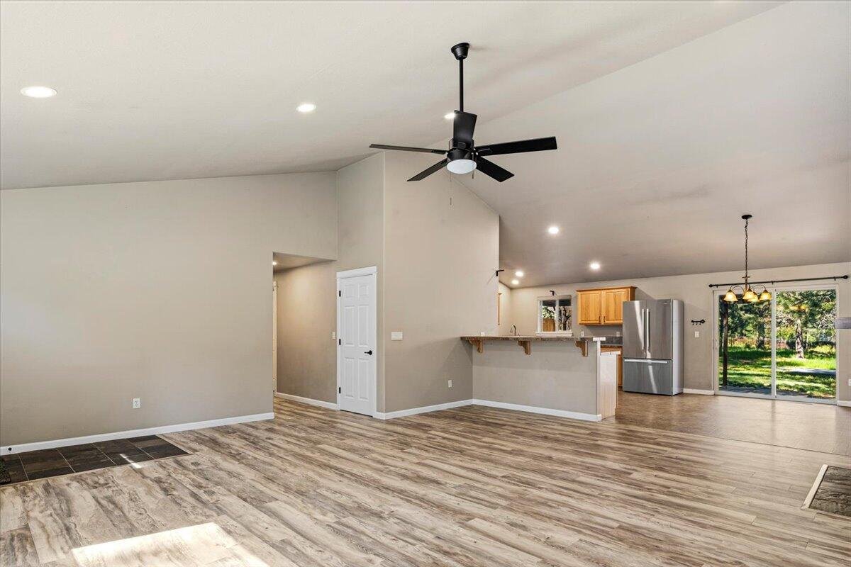 59665 Cheyenne Road photo 5