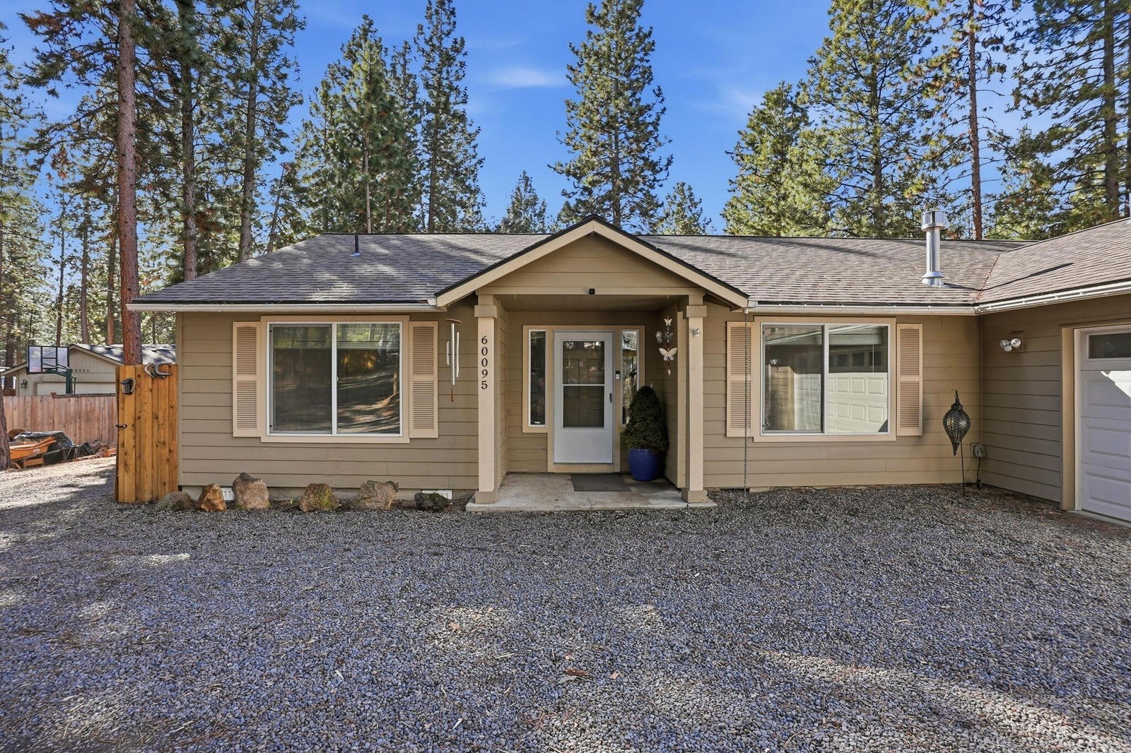 60095 Crater Road photo 2