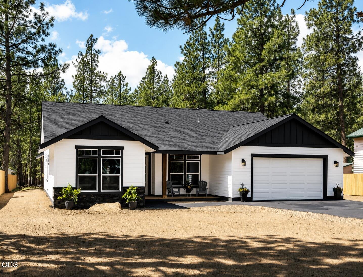 60163 Crater Road photo 2