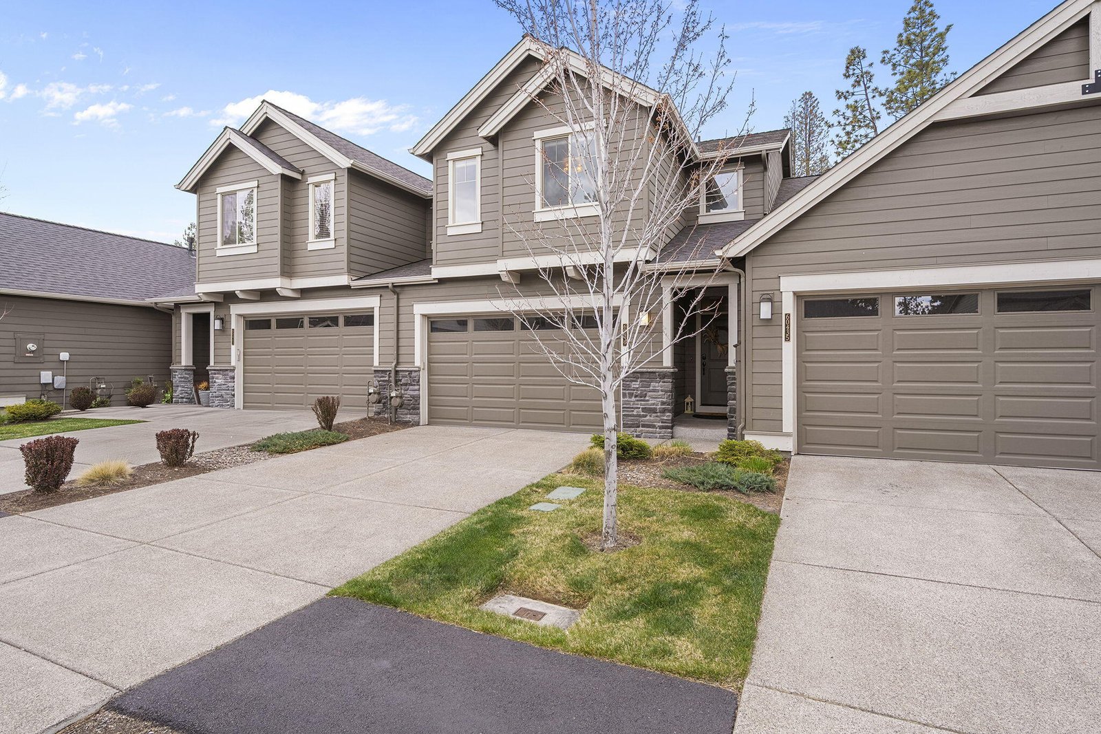 60439 Hedgewood Lane photo 2