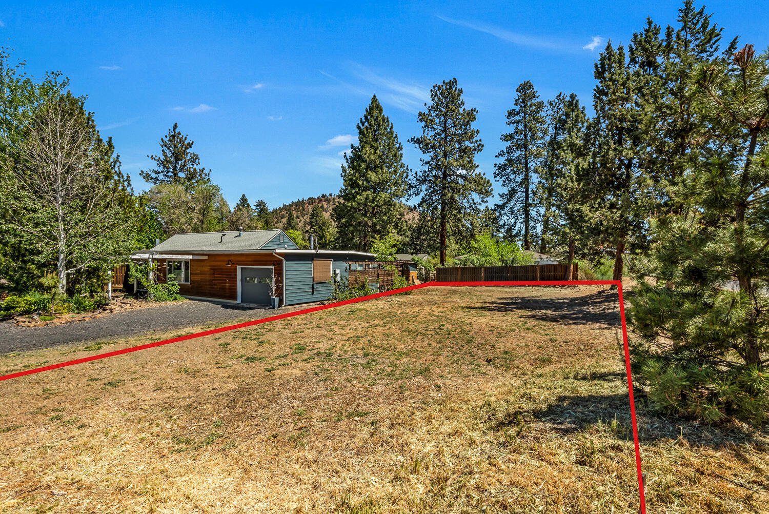 608 NE 10th Street photo 4