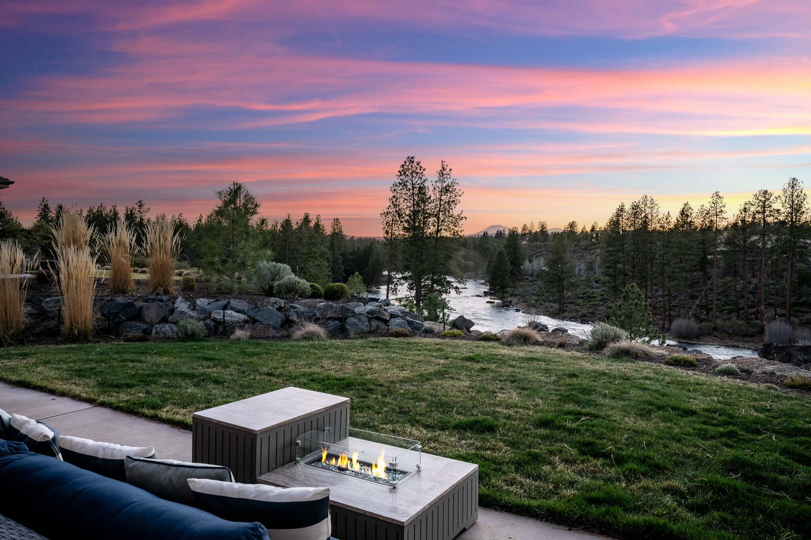 60871 River Rim Drive — Bend, OR