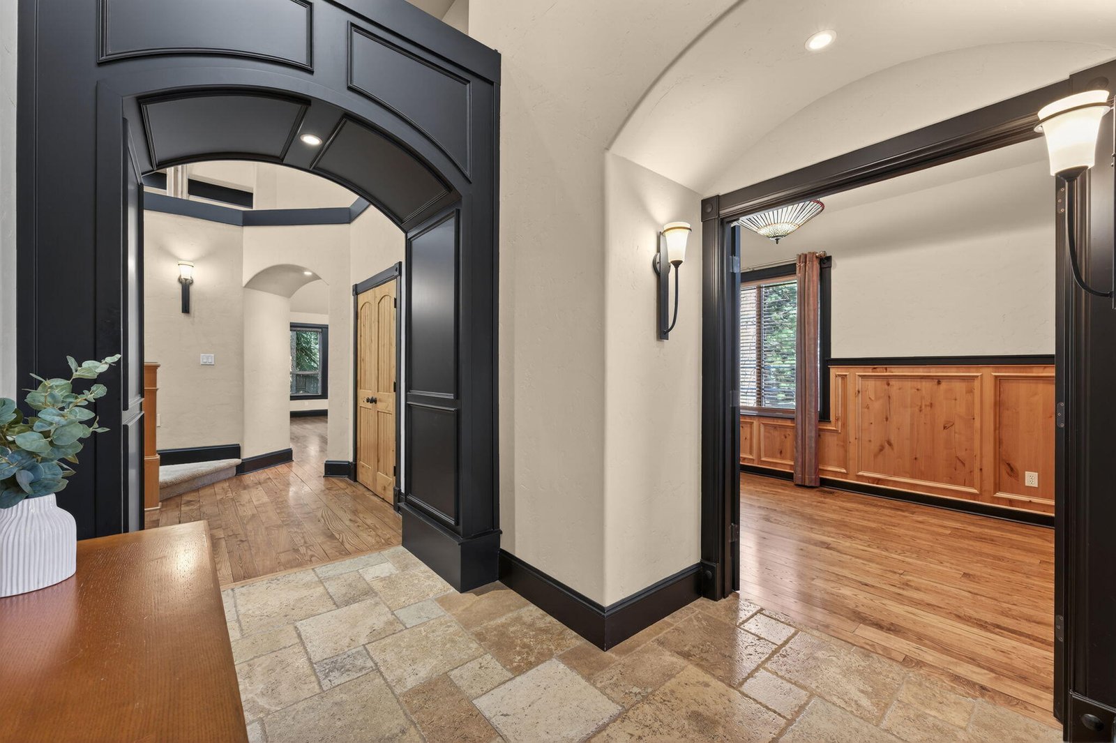 60885 Oasis Place photo 2