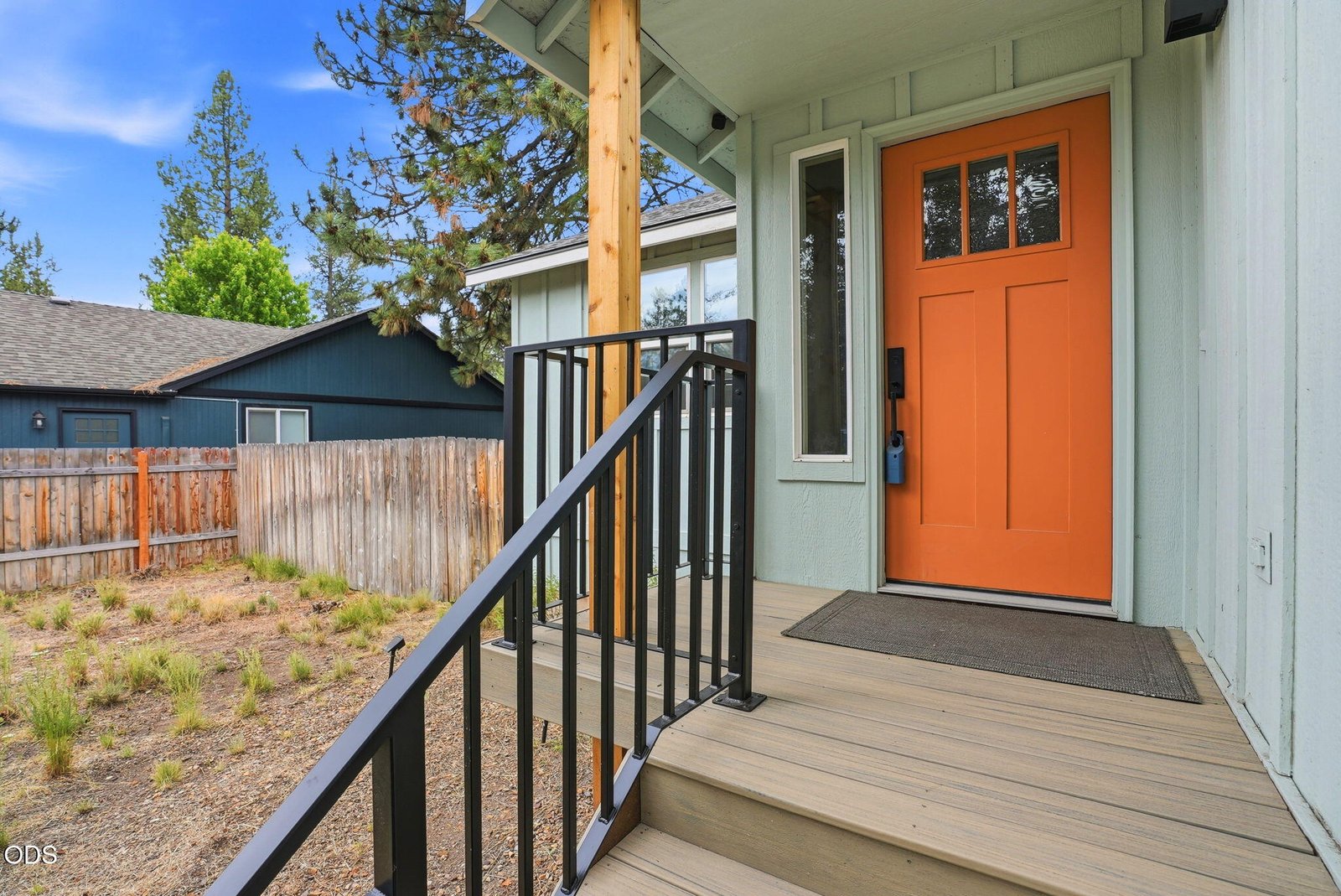 60987 Lodgepole Drive photo 3