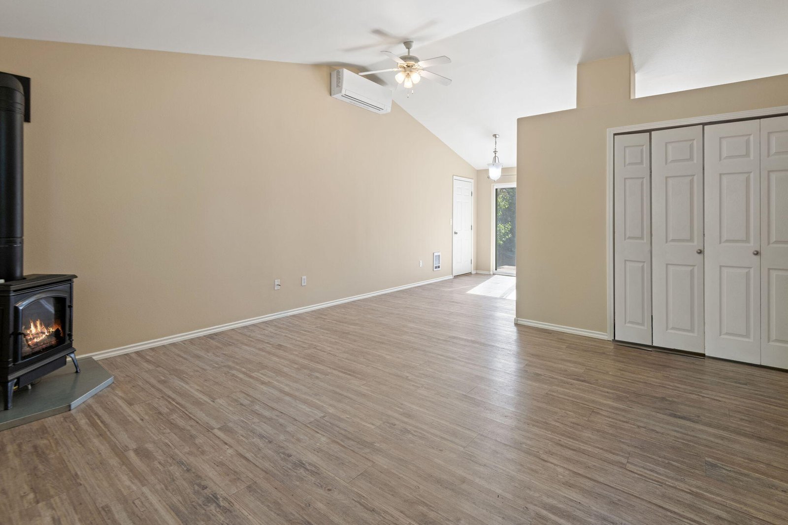 61009 Lodgepole Drive photo 4