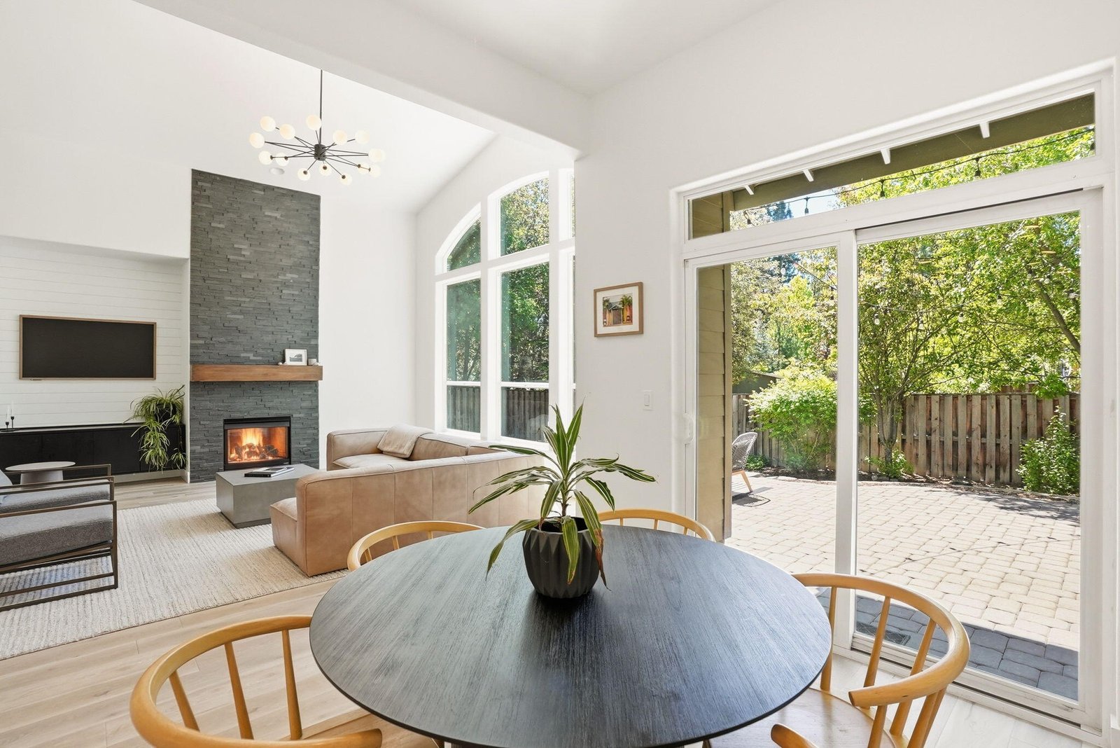 61038 Snowbrush Drive photo 5