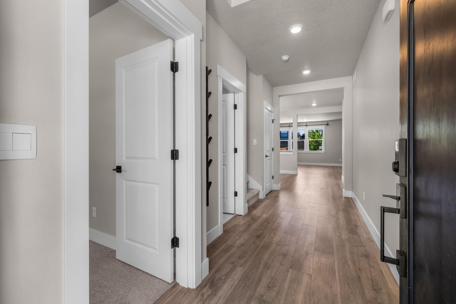 61197 SW Beverly Way photo 2
