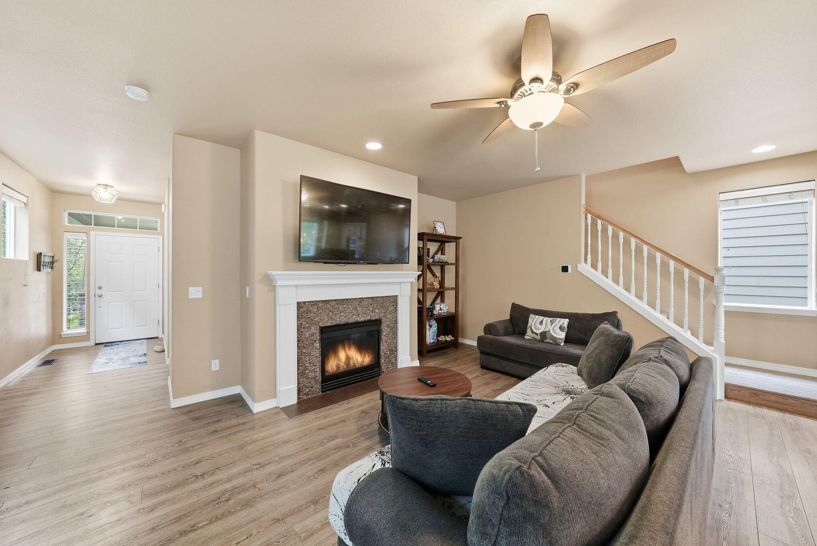 61302 Huckleberry Place photo 5