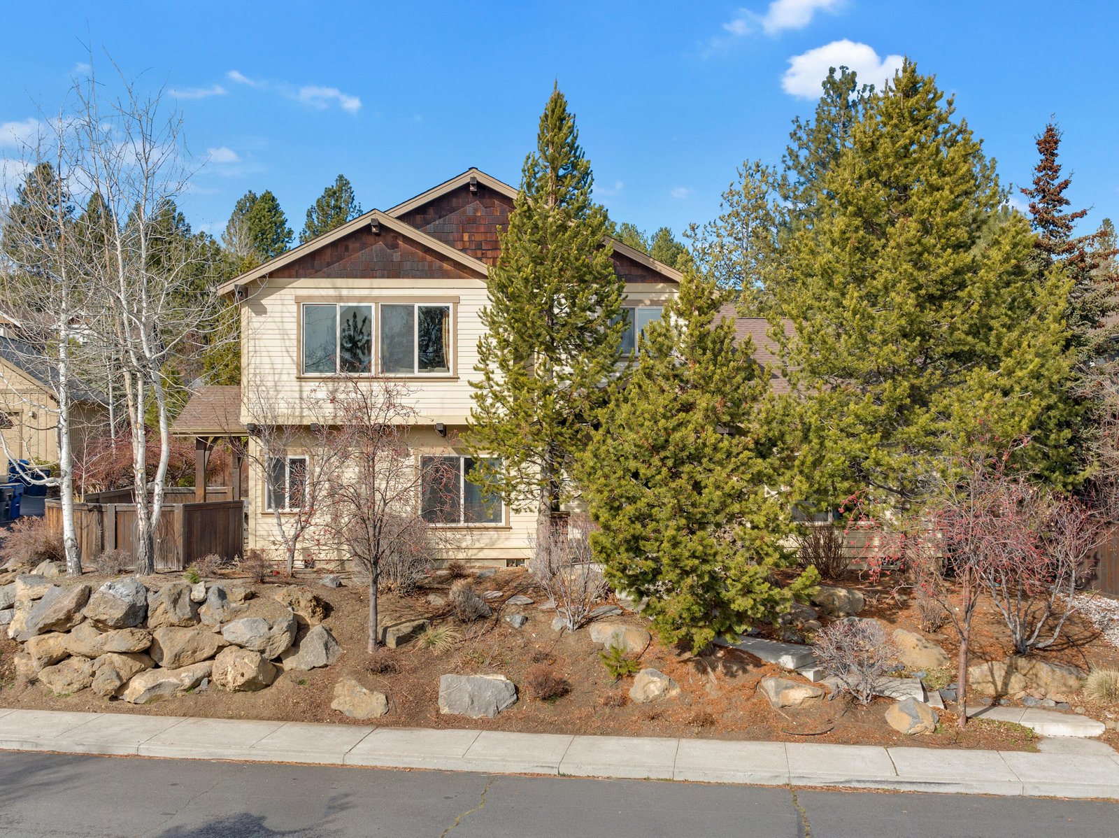 61429 Linton Loop — Bend, OR