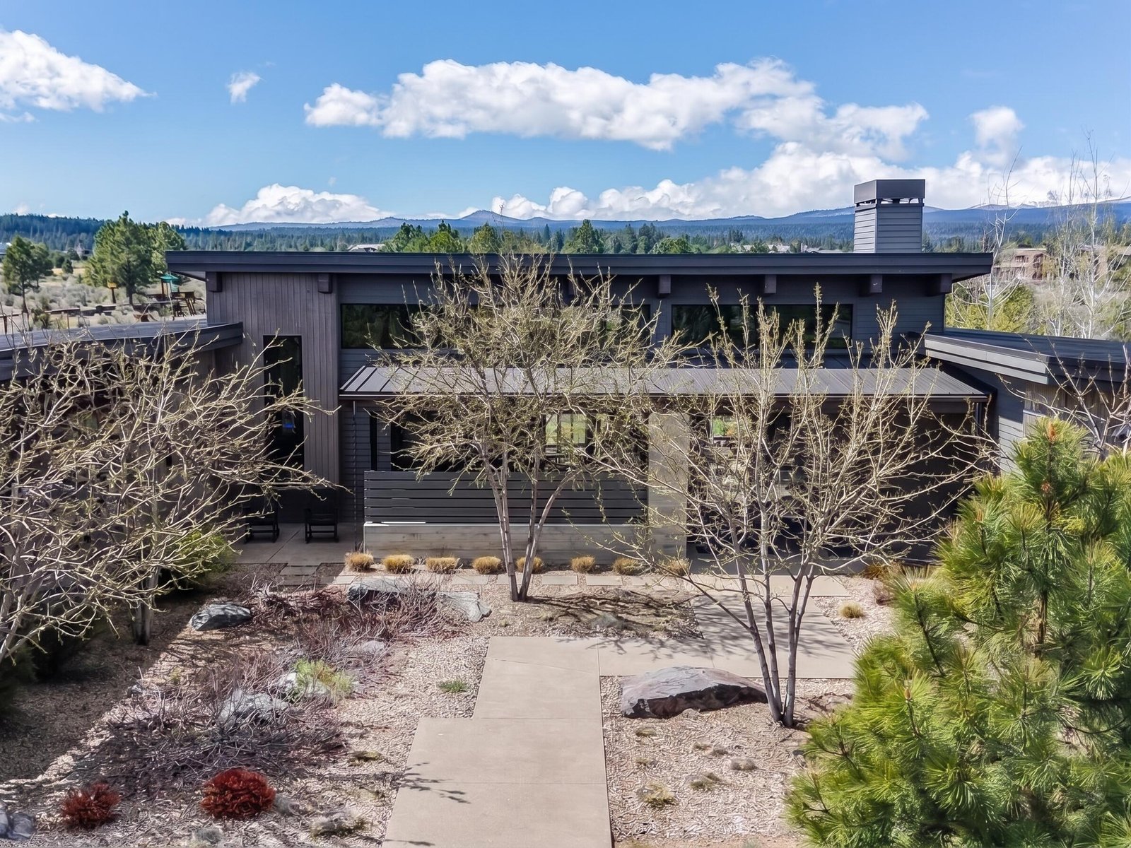 61785 Hosmer Lake Drive photo 2