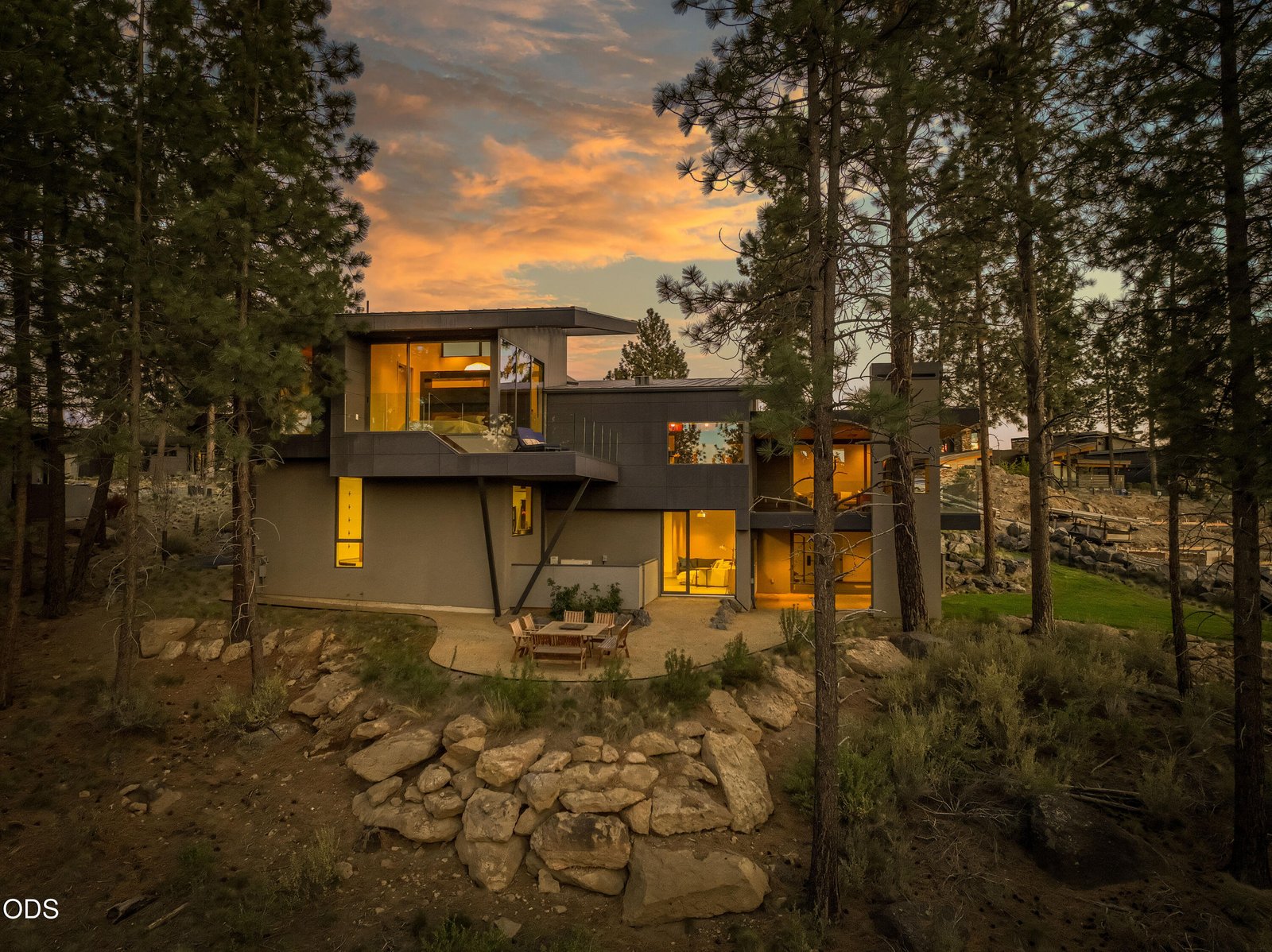61865 Hosmer Lake Drive photo 3
