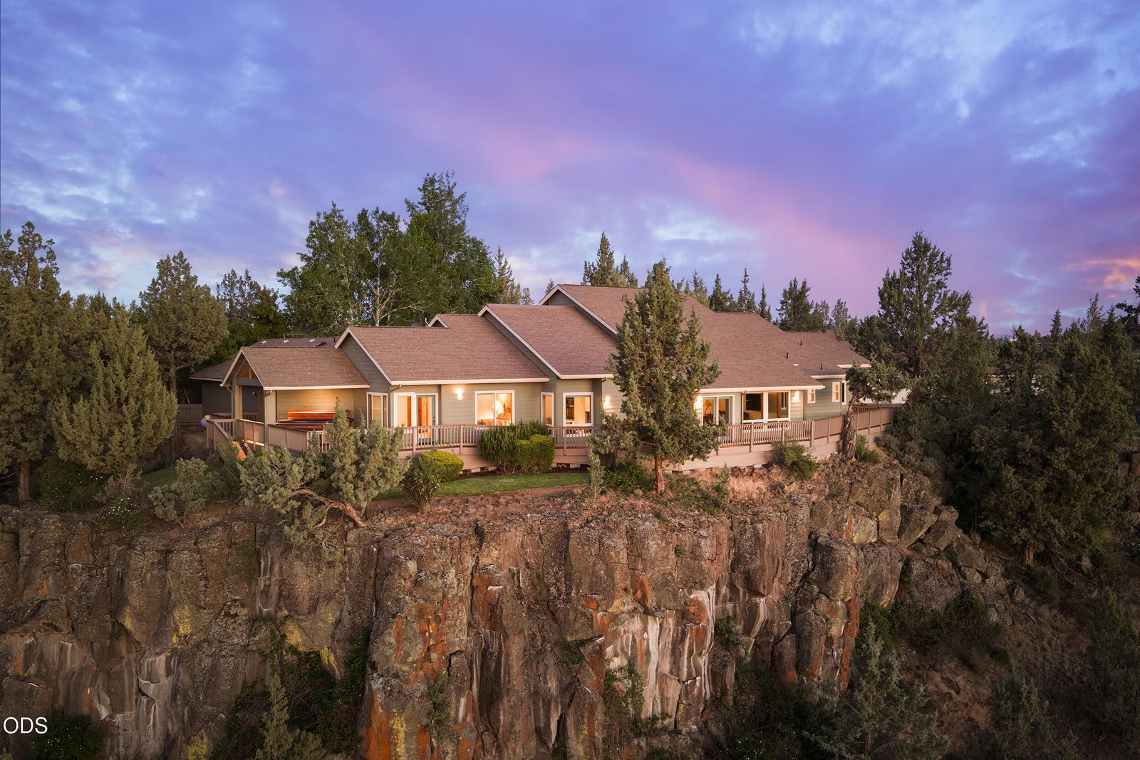 6900 NE 1st Street — Redmond, OR