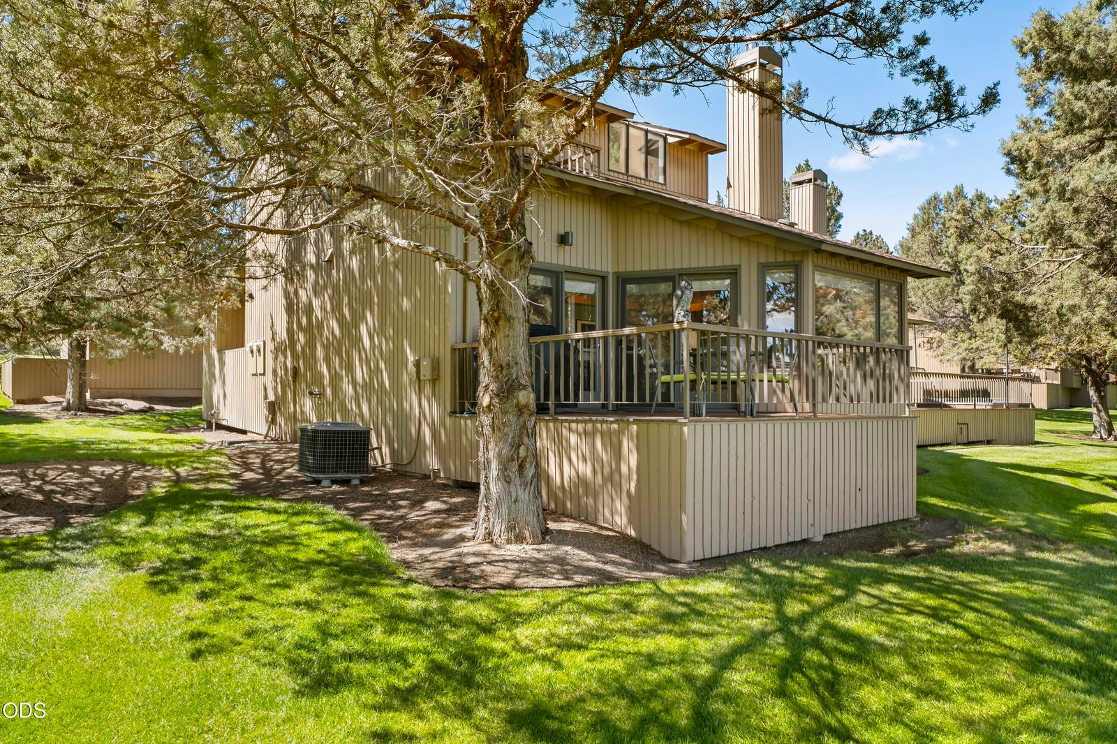 6969 Robin Court photo 5