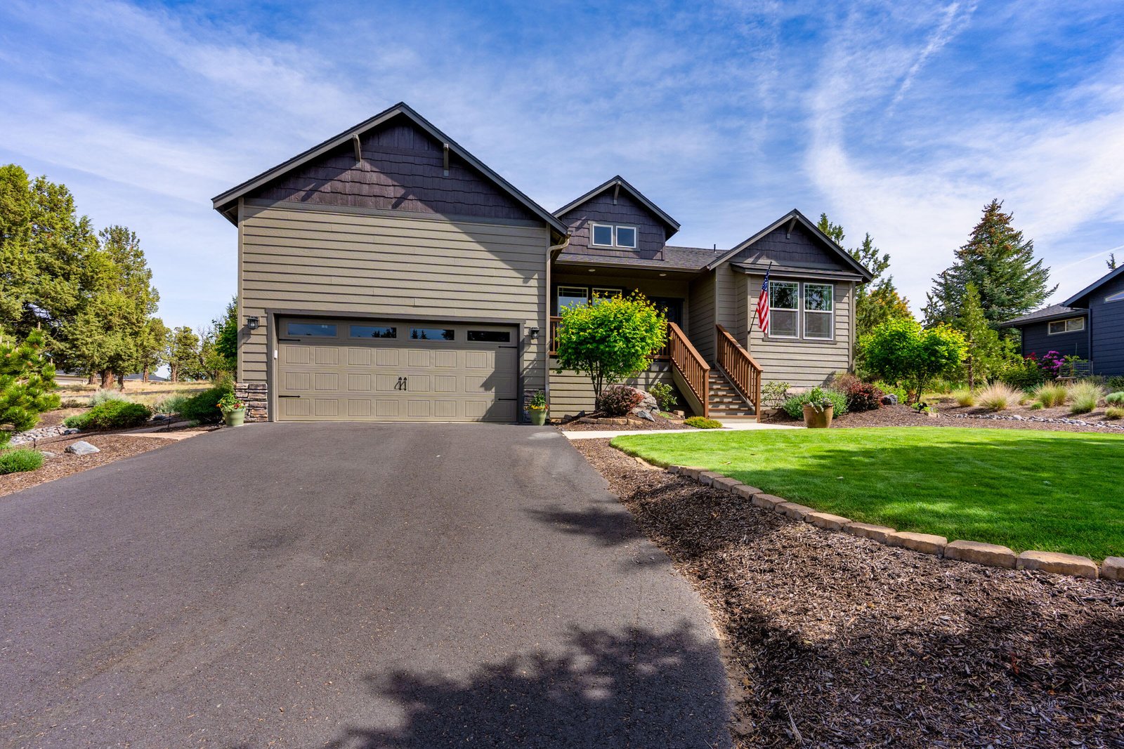 748 Widgeon Road photo 3