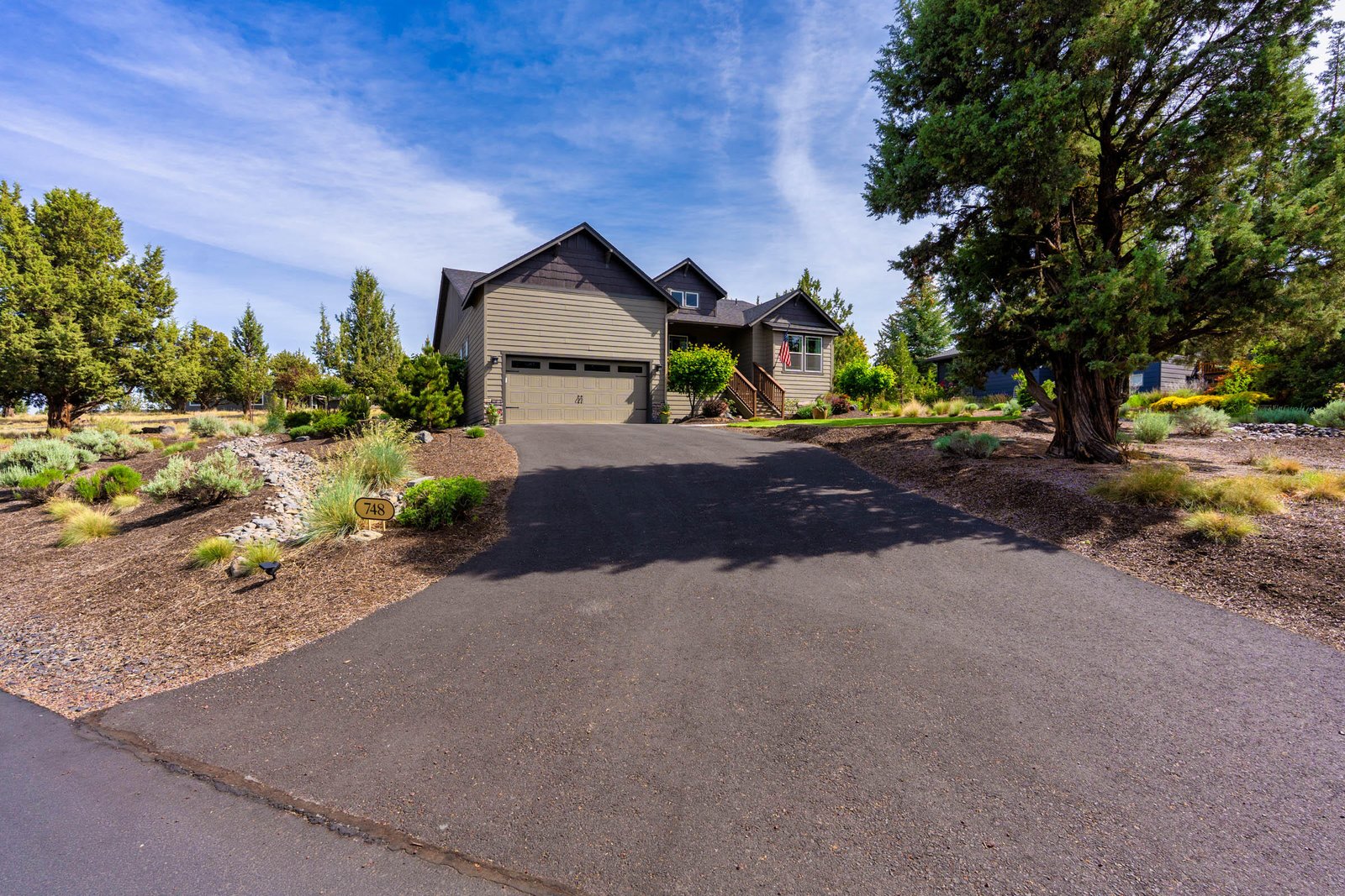 748 Widgeon Road photo 4