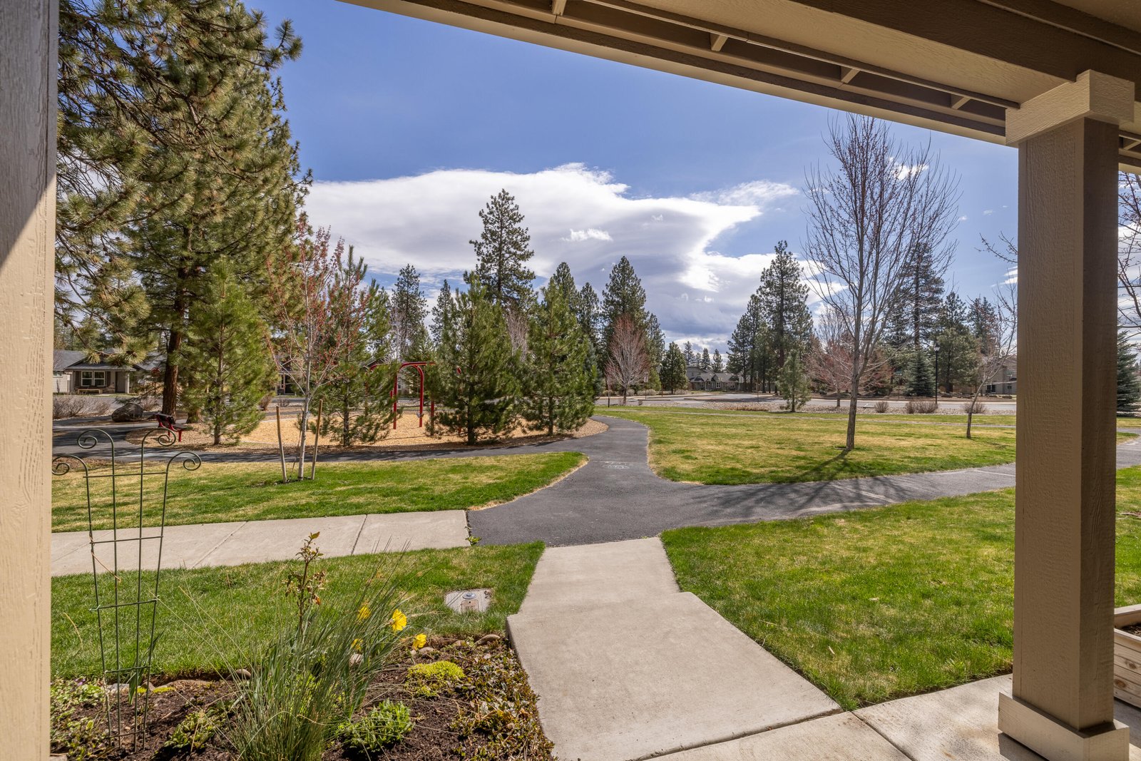 840 N Hindeman Street photo 4