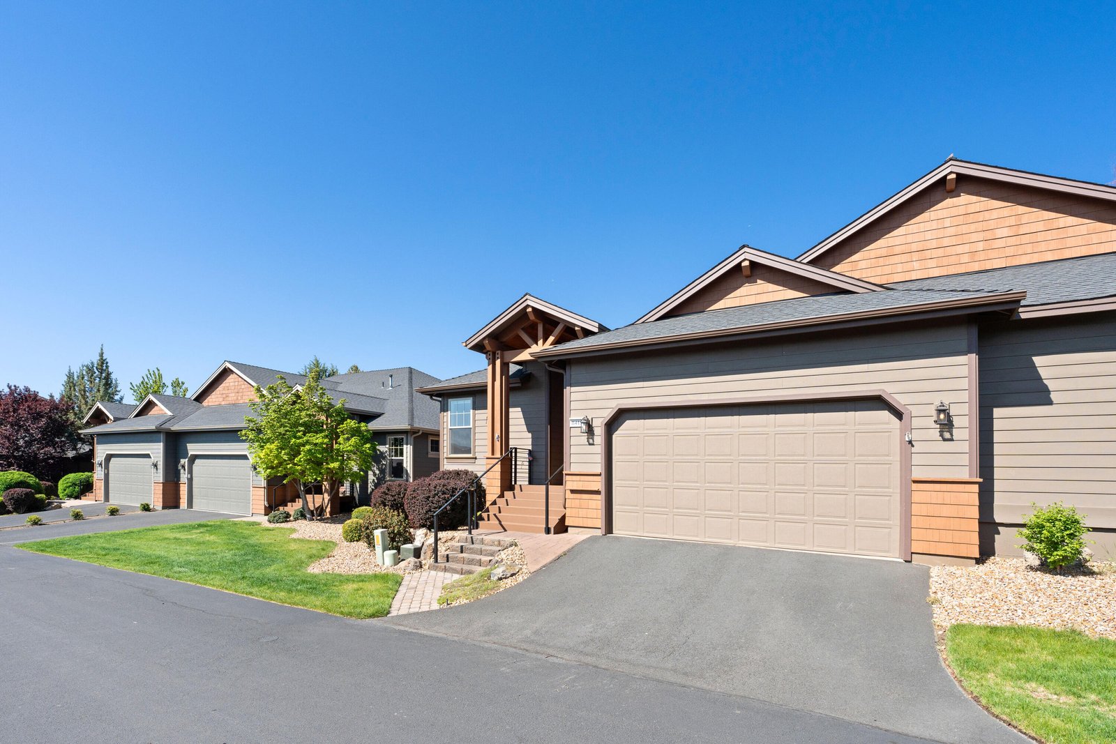 8413 Forest Ridge Loop photo 4