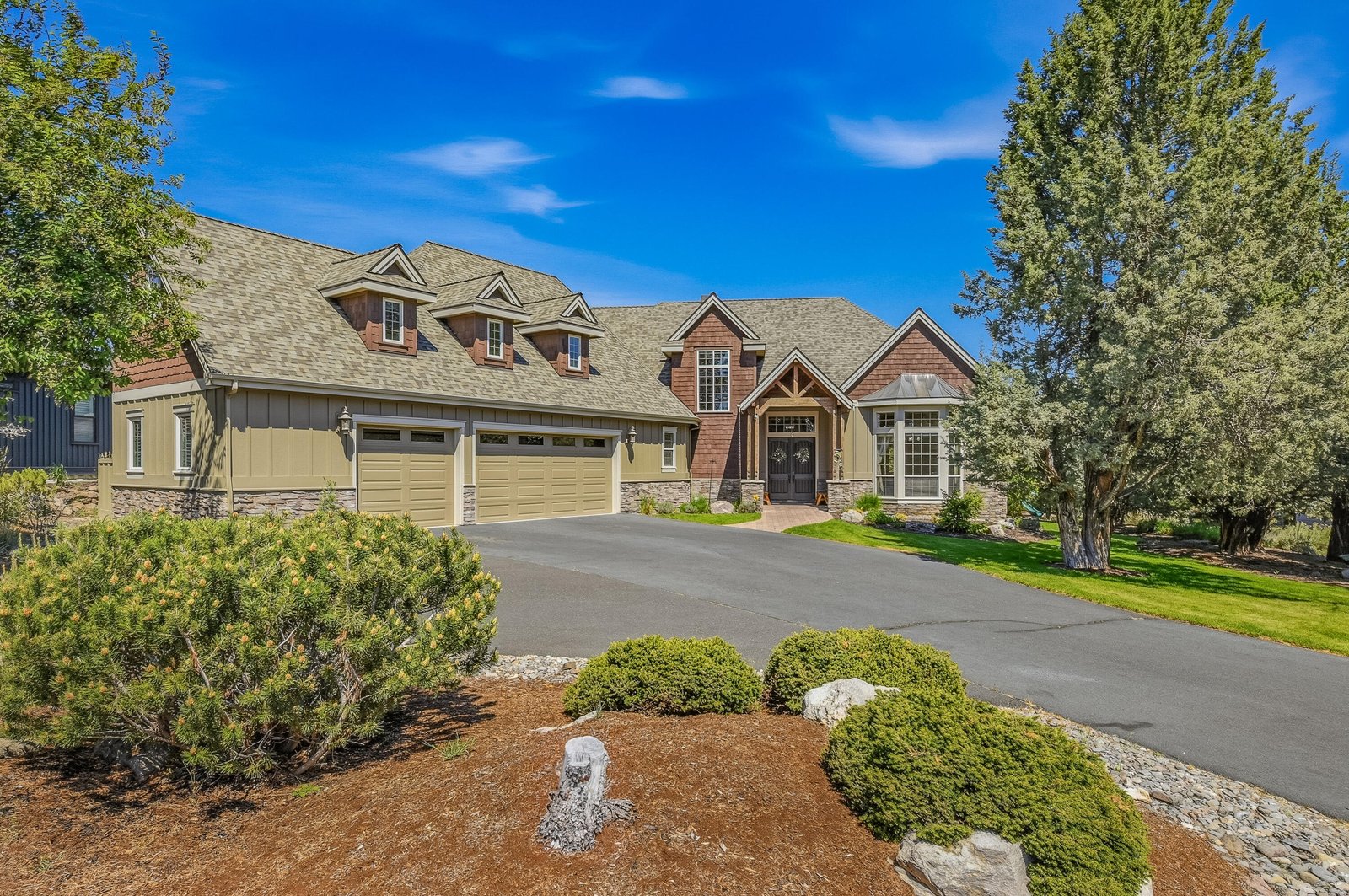 9009 Merlin Drive photo 3