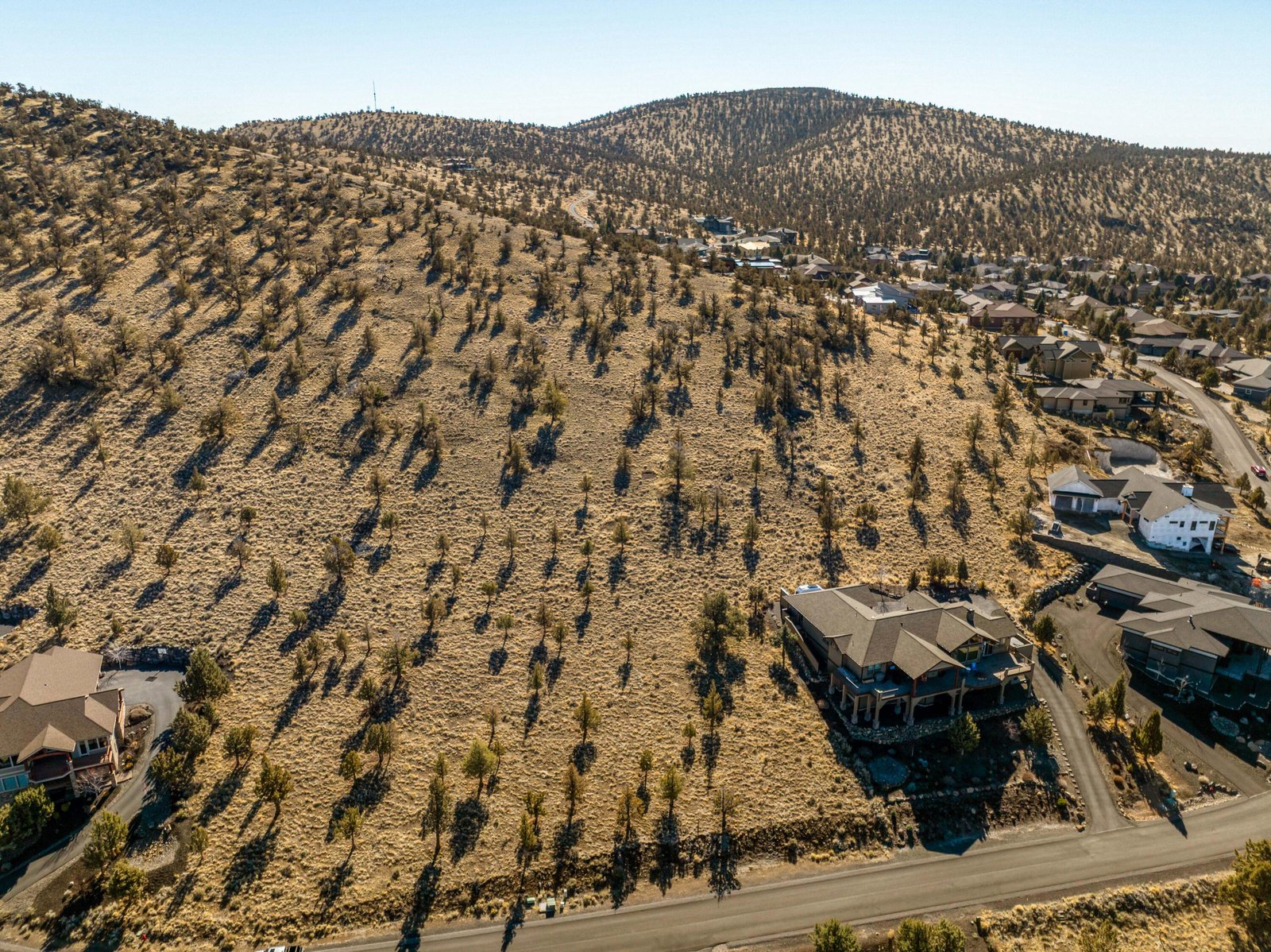 904 Highland View Loop — Redmond, OR